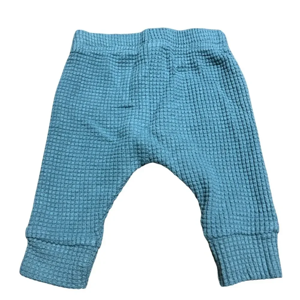 Carters 2-piece set top and bottoms size 3 months